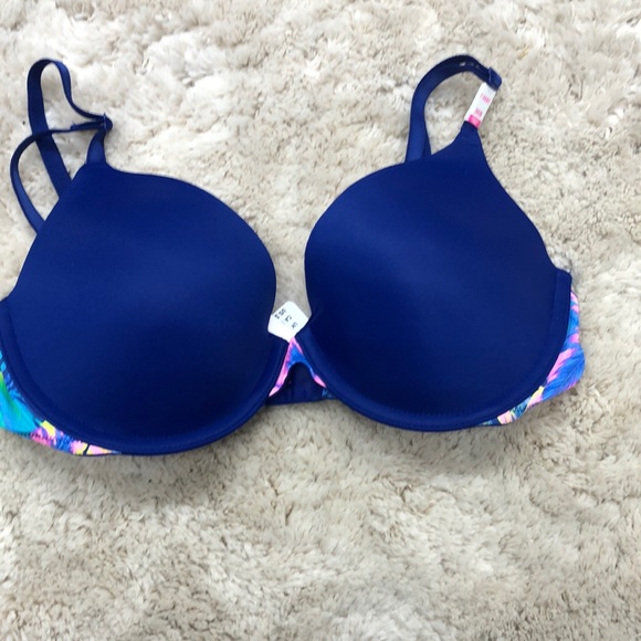 PINK Victoria's Secret Other - Pink T-shirt Bra 36B new with Tag